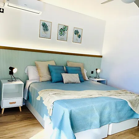 Beautiful Brand New Study 24-hour Reception Apartment *
