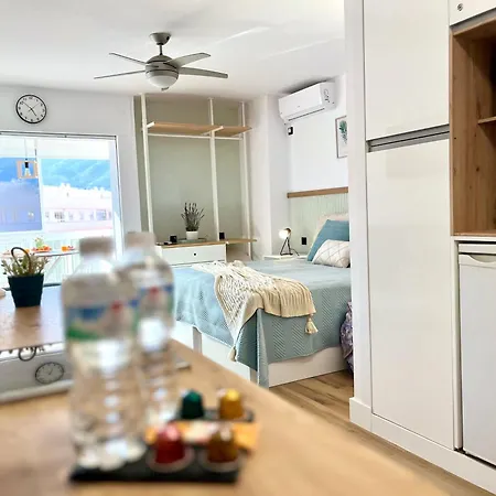 Apartment Beautiful Brand New Study 24-hour Reception *