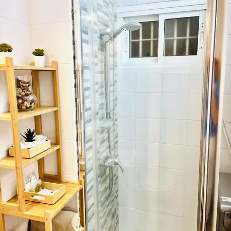 Beautiful Brand New Study 24-hour Reception Appartement